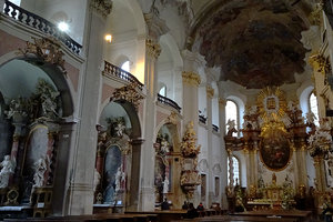 雪地圣母大教堂Church of Our Lady of the Snows