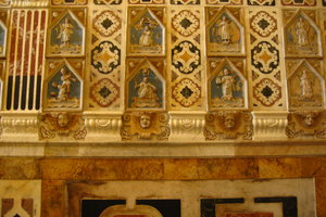 圣玛利亚教堂Cathedral of St. Mary and St. Cecilia