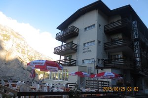 悬崖酒店Hotel Alpina