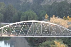 圣米格尔桥Puente De San Miguel