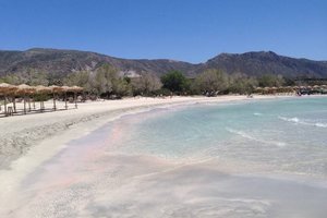 粉红沙滩Elafonissi Beach