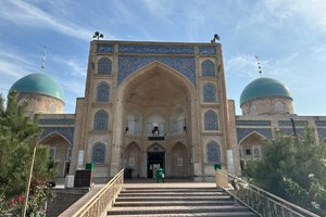 纳不塔·贝伊清真寺和经学院Nabuta Bey Mosque