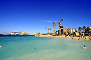 贾卡努海滩Junkanoo beach