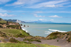 三姐妹石和象岩The three sisters and the elephant rock