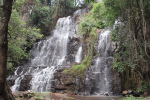 卡雷拉瀑布Karera Waterfalls