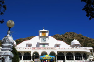 布拉马·库马里斯世界精神大学The Brahma Kumaris W
