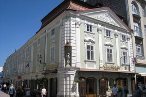 圣帕尔滕狮子药店Pharmacy “LÖWEN-APOTHEKE” St. Pö