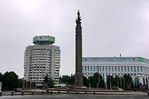 独立纪念碑Independence Monument