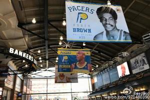 银行家生活球馆Bankers Life Fieldhouse