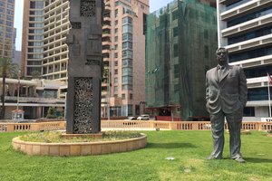 拉菲克·哈里里遇刺纪念像Rafik Hariri Statue