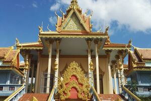 马德望林中寺Wat Samraong Knong