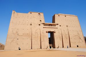 荷鲁斯神庙Temple of Horus