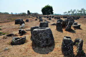 石缸高原Plain of Jars