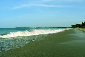 亭可马里Uppuveli海滩Uppuveli beach
