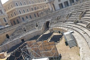 罗马圆形剧场遗址Anfiteatro Romano