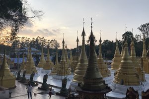 金乌敏寺Shwe Oo Min Phaya