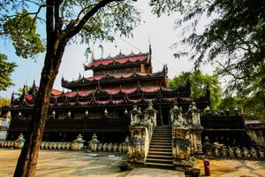 金色宫殿僧院Shwenandaw Kyaung