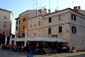 普拉市政厅The Town Hall