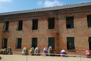 别斯兰市第一中学The first secondary school in Beslan