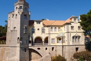 孔德·德·卡斯特罗博物馆Museu Condes de Castro Guim