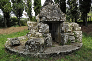 毕达哥拉斯洞Tanella di Pitagora