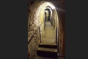 罗伊斯顿洞穴Royston Cave