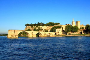 圣贝内泽桥Pont St-bénézet