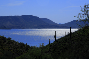 普莱增特湖Lake Pleasant