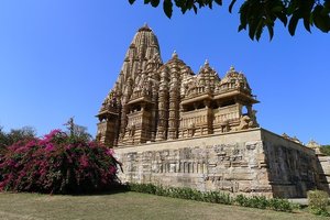 拉曼达寺Lakshmana Temple