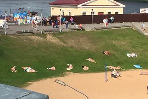 克林姆林沙滩（Kremlevskiy Beach）Кремлёвский