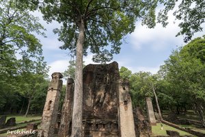 Wat Phra Si AriyabotWat Phra Si Ariyabot