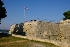 布吉尼翁要塞Fort Bourguignon