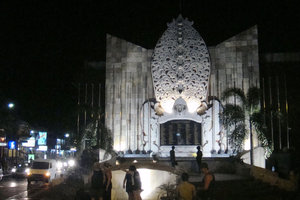 爆炸纪念碑The Bali bombing memorial