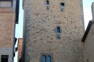罗索亚高塔Torreón de Lozoya