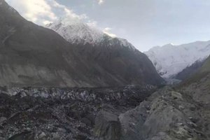 黑冰川Hopper Glacier