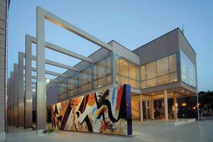 阿德里斯画廊Adris Gallery