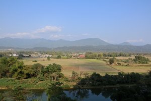 坦江溶洞Tham Jang
