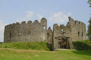 雷斯托梅尔城堡Restormel Castle