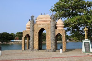 拜蒂克洛之门Batticaloa Gate